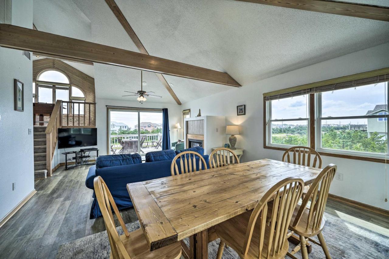 Avon Home On The Channel With Hot Tub And Deck! Eksteriør bilde